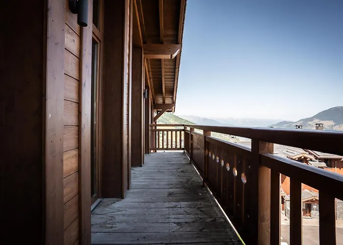 401 Everest Apartment *