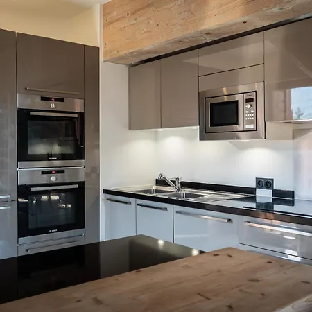401 Everest Apartman *