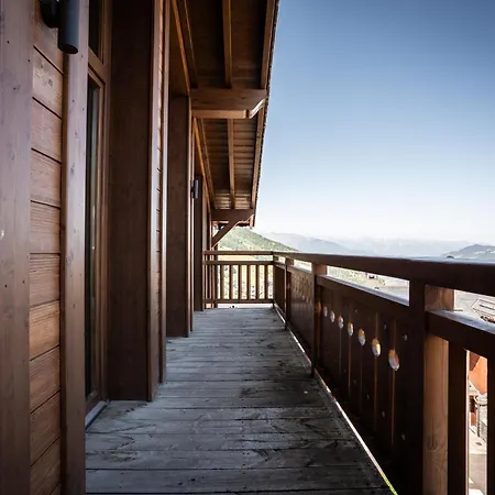 401 Everest Apartman *